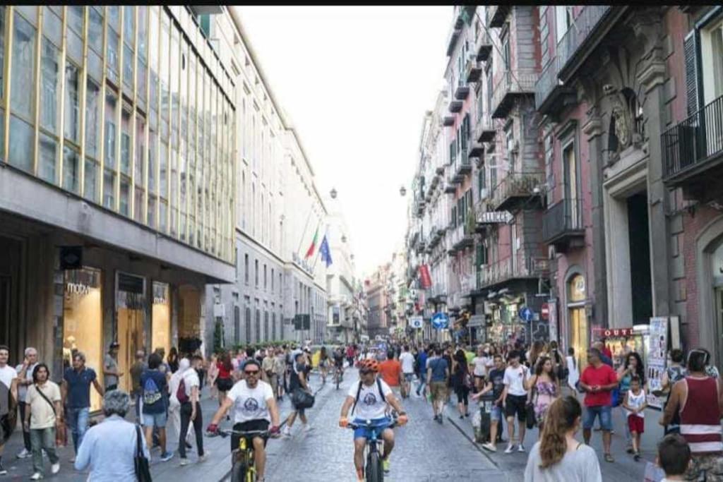 I Tre Re Via Toledo Neapol Zewnętrze zdjęcie
